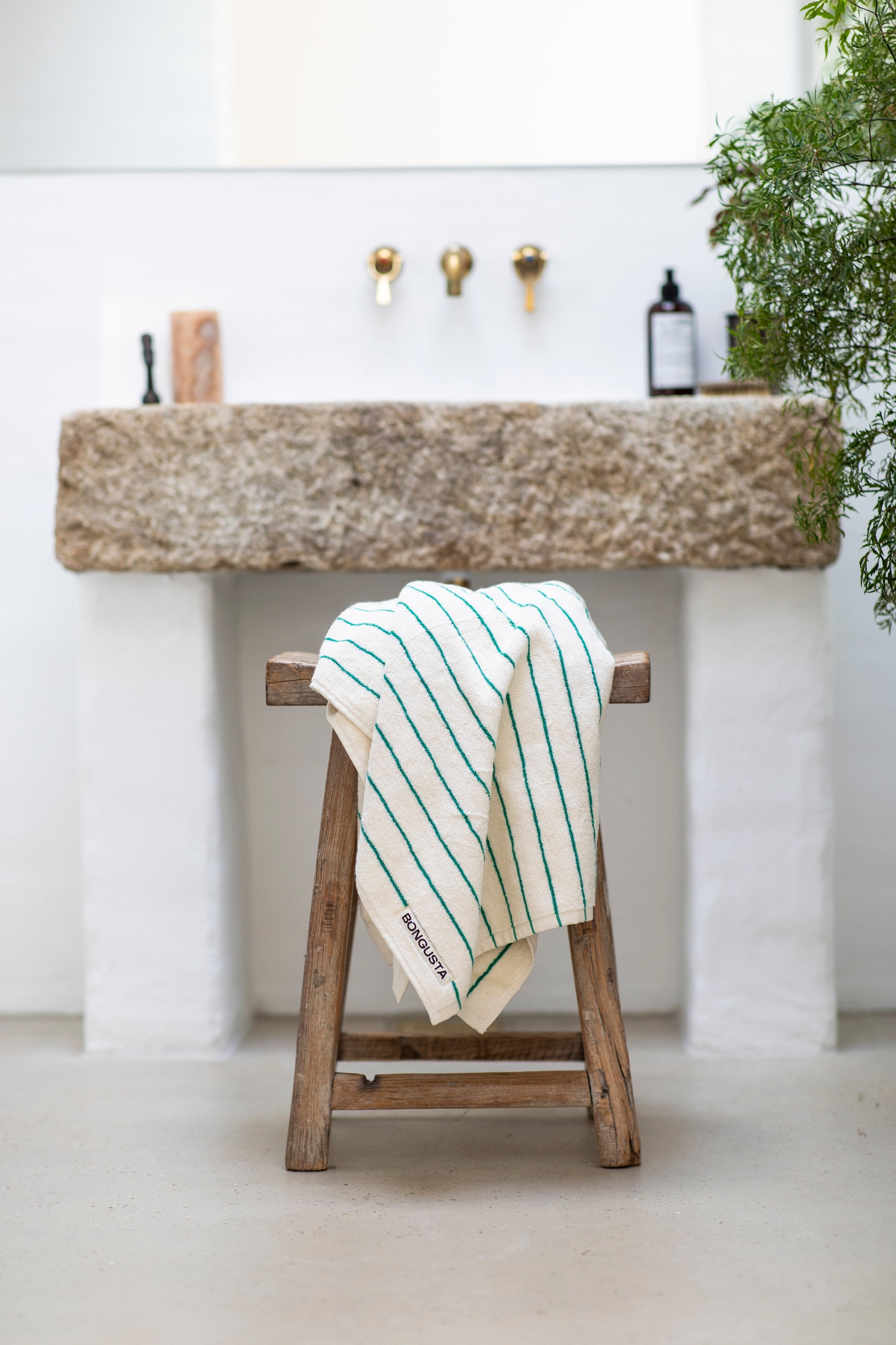 Naram Towels, pure white & grass