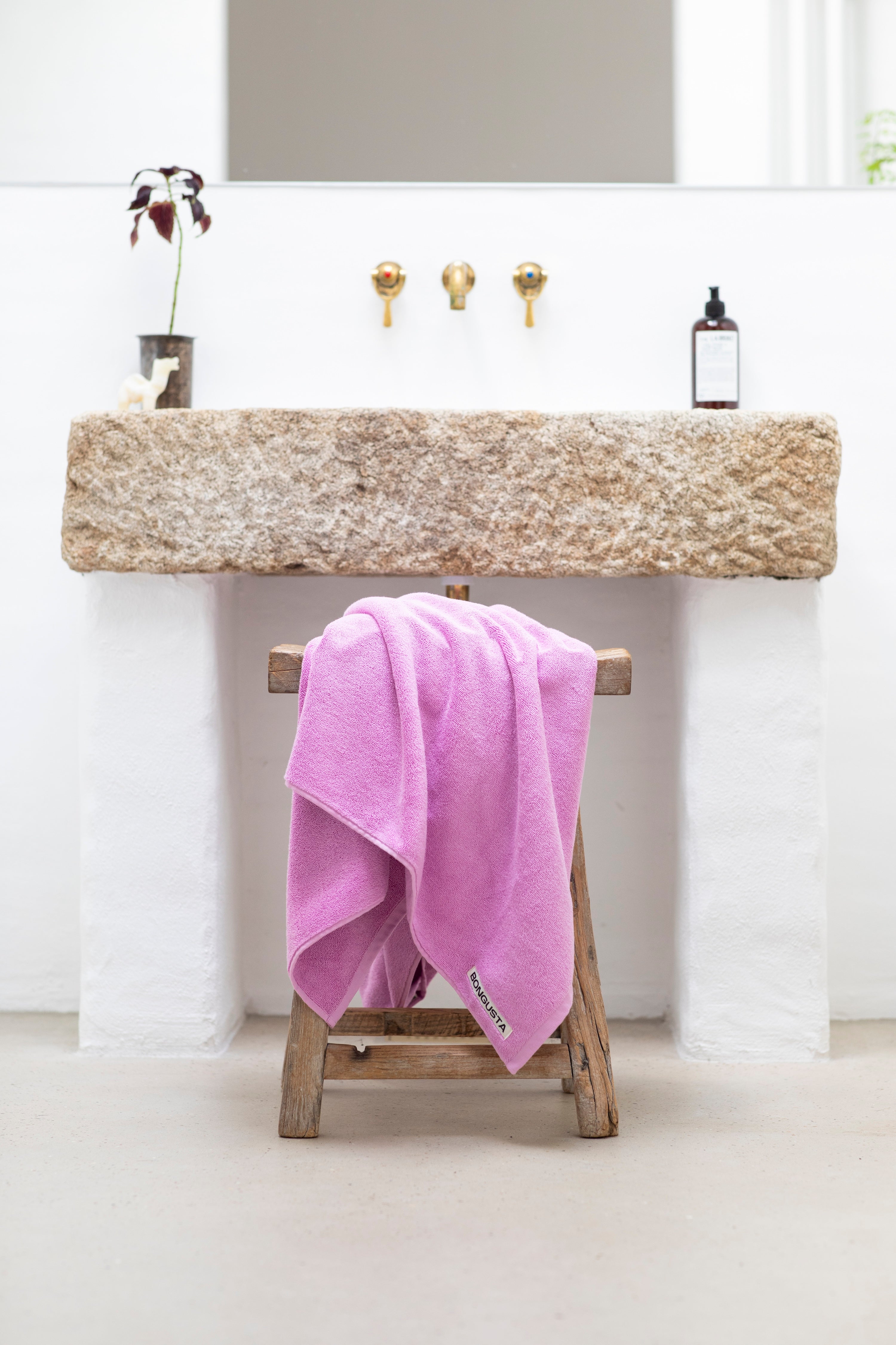 Naram Towels, soft fuchsia