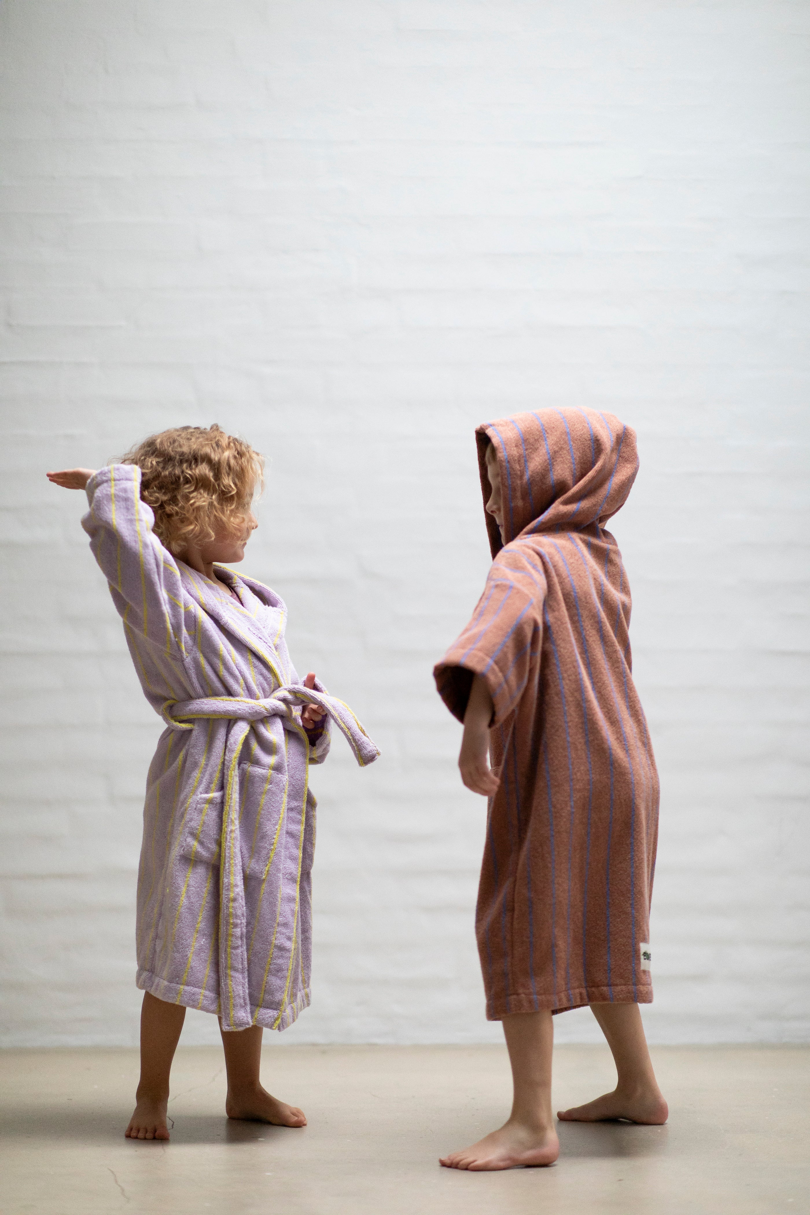 Naram Børne Poncho, camel & ultra marineblue