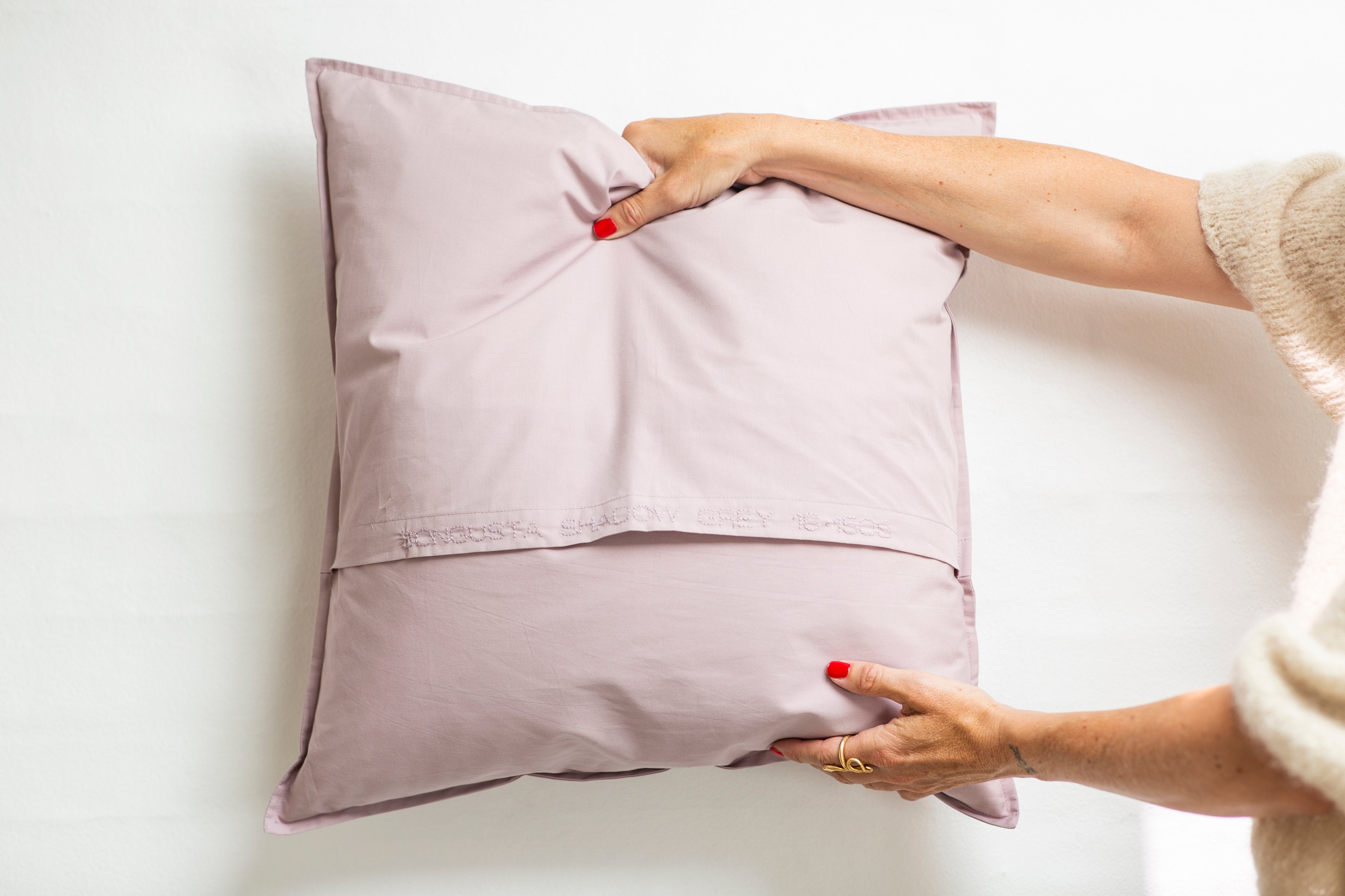 Papelain Pillow, shadow grey